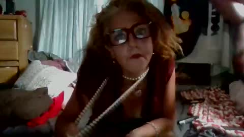 NicTy online show from 04.22.26