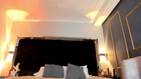 Snapshot of nikkysmiith chatting on 02.22.25 online show from 02.22.25