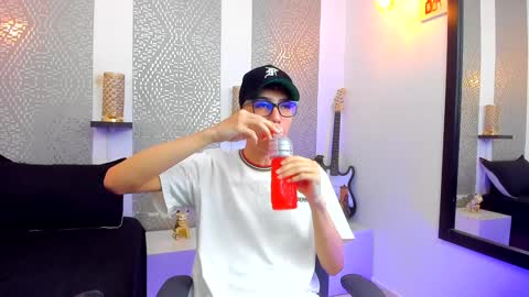    online show from 01.12.25