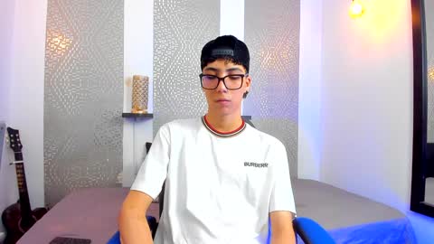    online show from 02.03.25