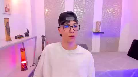    online show from 09.12.25