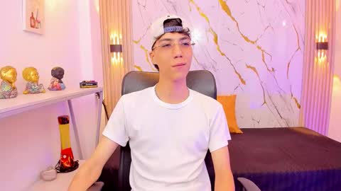 Snapshot of nikolay_gregori chatting on 02.05.26 online show from 02.05.26