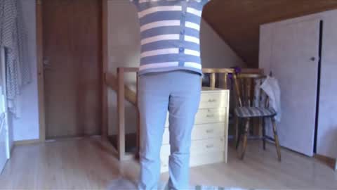 Nikole1 online show from 11.17.25