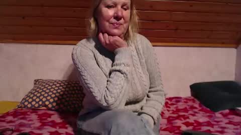 Nikole1 online show from 12.16.25