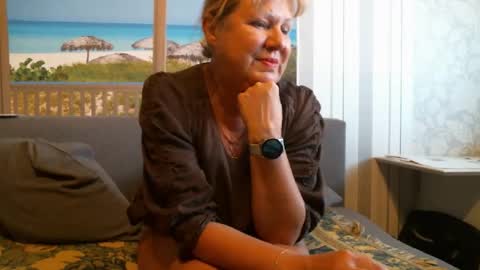 Snapshot of nikole111 chatting on 04.01.26 Nikole1 online show from 04.01.26