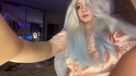 nikoli_naw online show from 10.10.25