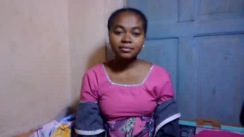 nilah online show from 07.10.26