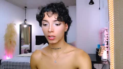 Snapshot of nilam217 chatting on 02.12.25 Nilam online show from 02.12.25