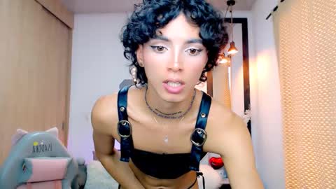 Snapshot of nilam217 chatting on 03.08.25 Nilam online show from 03.08.25