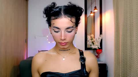 Snapshot of nilam217 chatting on 03.09.25 Nilam online show from 03.09.25