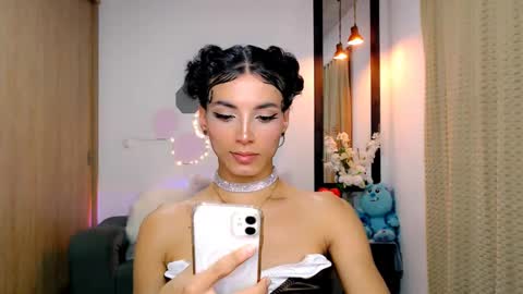 Snapshot of nilam217 chatting on 03.10.25 Nilam online show from 03.10.25