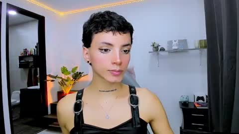 Snapshot of nilam217 chatting on 09.11.25 Nilam online show from 09.11.25