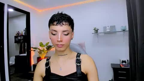 Snapshot of nilam217 chatting on 09.16.25 Nilam online show from 09.16.25