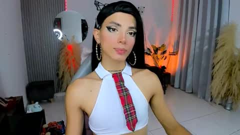 Snapshot of nilam217 chatting on 11.17.25 Nilam online show from 11.17.25