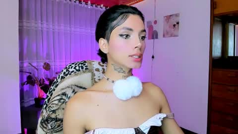 Snapshot of nilam217 chatting on 05.19.26 Nilam online show from 05.19.26