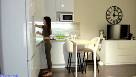 Bella online show from 01.23.25