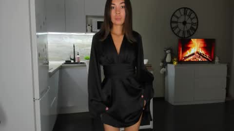 Bella online show from 09.20.25