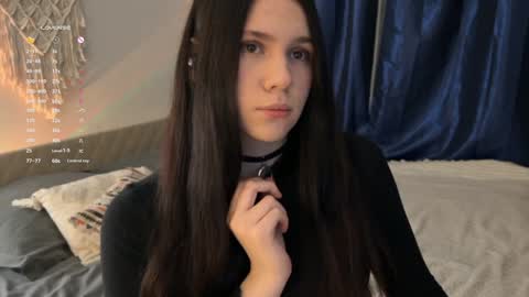 Snapshot of nimfaheart chatting on 01.03.25 Jennet online show from 01.03.25