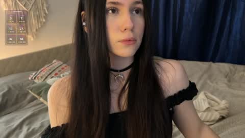 Snapshot of nimfaheart chatting on 02.01.25 Jennet online show from 02.01.25