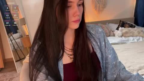 Snapshot of nimfaheart chatting on 09.25.25 Jennet online show from 09.25.25