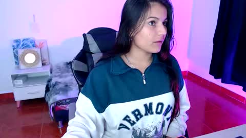 nina__777 online show from 12.21.25