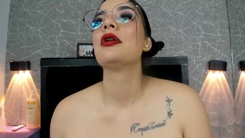 Nina online show from 01.23.25