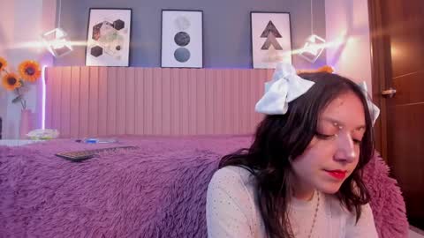 nina_ford_ online show from 03.17.26