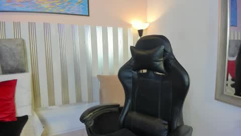 nina_glow_ online show from 03.05.26