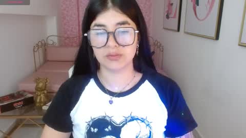 Nina online show from 04.06.26