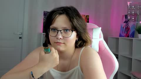 nina lunaa online show from 11.05.25