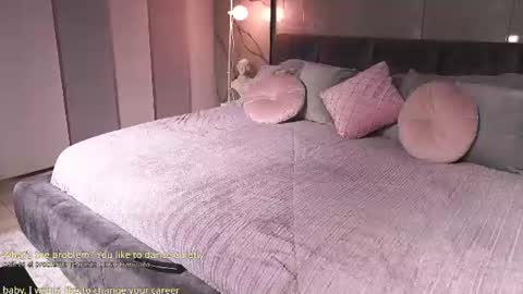 Snapshot of nina_mon chatting on 06.27.26 Angie online show from 06.27.26
