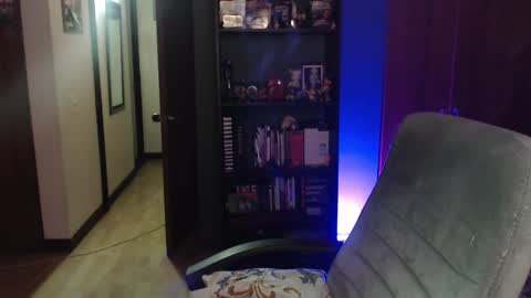 Nina Moon online show from 02.06.26