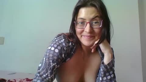 Nina online show from 12.04.24