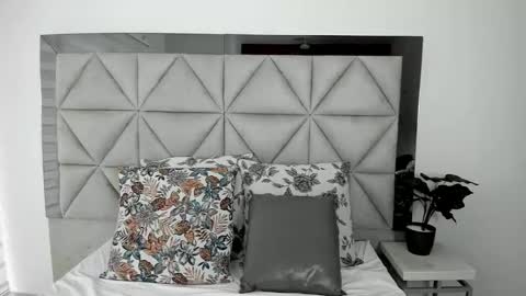  Nina  online show from 02.12.25