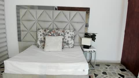  Nina  online show from 09.08.25