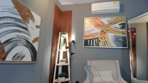 Nina online show from 02.13.26