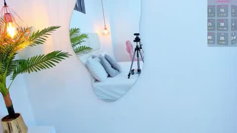 Nina online show from 10.18.25