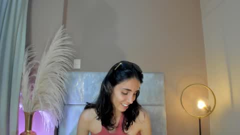 Snapshot of ninacavallli chatting on 11.01.25 Nina online show from 11.01.25