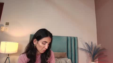 Snapshot of ninacavallli chatting on 11.22.25 Nina online show from 11.22.25