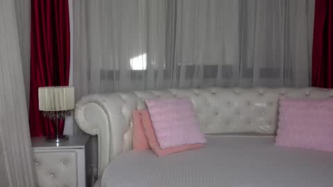 NinaCrystal online show from 02.26.25