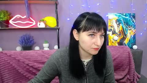 ninaflawlees online show from 01.30.25