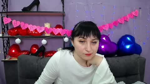 ninaflawlees online show from 02.05.25