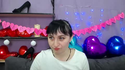 ninaflawlees online show from 02.06.25