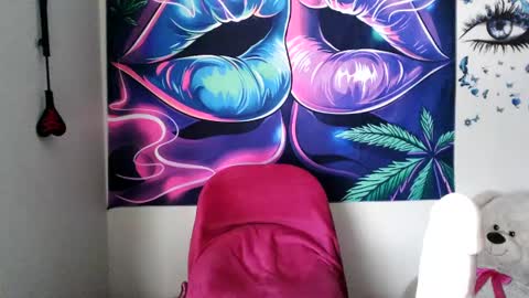 ninakhalifa online show from 09.24.25