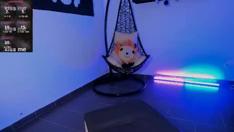 ninamonroee online show from 06.11.26