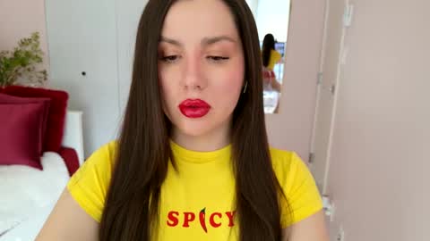 NinaOneil online show from 02.26.25