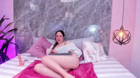 Nina online show from 02.09.26