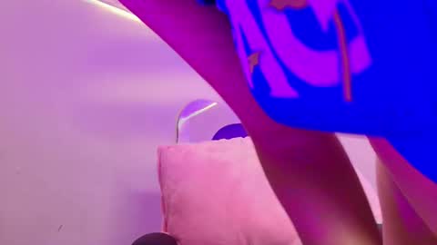 Nina online show from 12.20.25