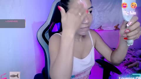 ninatinydoll1 online show from 10.21.25