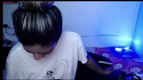 Snapshot of ninatinydoll1 chatting on 04.27.26 ninatinydoll1 online show from 04.27.26